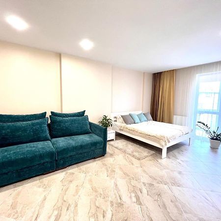 Osapart Romantic Apartment In The Complex Great Britain Lviv Exterior foto